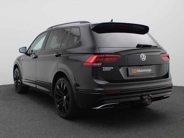 Volkswagen TIGUAN Allspace 1.5 TSI Highline Business R 7p. 150PK DSG Trekhaak, 20", Black Style, Head-Up Display, Achteruitrijcamera, Alarm, Keyless