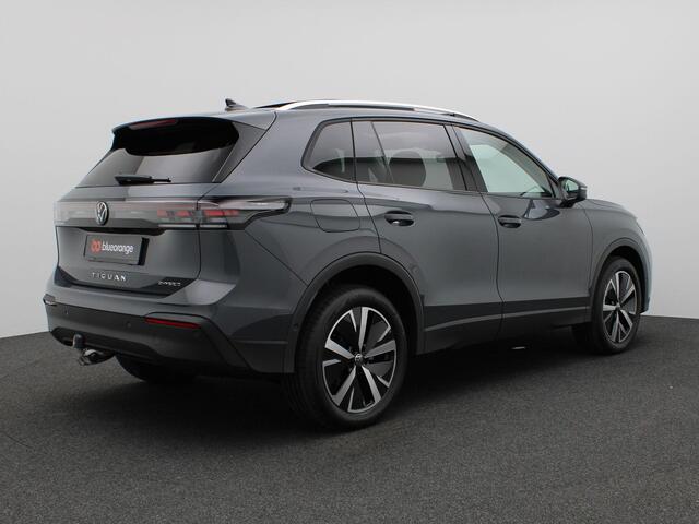Volkswagen TIGUAN 1.5 eHybrid Life Edition 204PK DSG Pano-Schuifdak, Trekhaak, 19" LM Velgen, Navi via apple carplay/android auto, Stoel-stuurverwarming, Keyless, Elektr. Achterklep, Side Assist