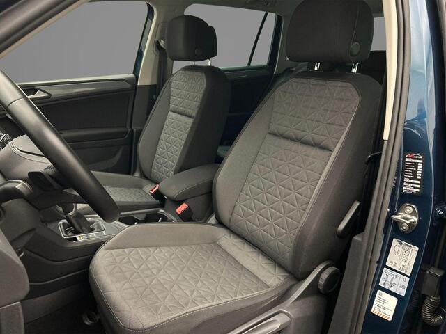 Volkswagen TIGUAN Life 1.5 TSI 150pk DSG Automaat Adaptive cruise control, LED matrix koplampen, Achteruitrijcamera, Stoelverwarming, Elektrische achterklep, App connect, Stuurwiel verwarmd