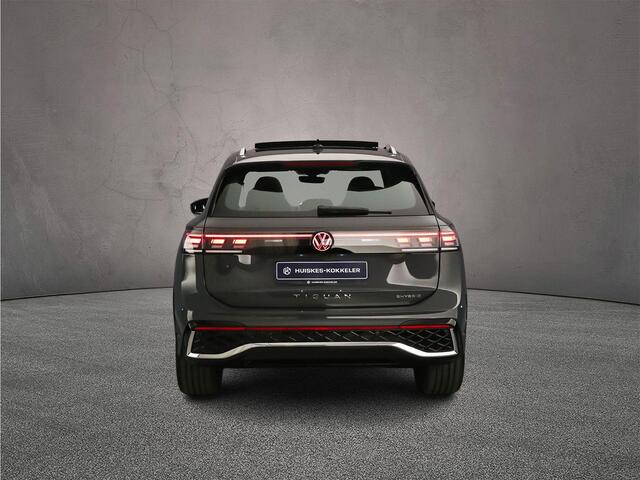 Volkswagen TIGUAN R-Line Edition 1.5 TSI eHybrid 272pk DSG Automaat Trekhaak, Adaptive cruise control, Panoramadak, Achteruitrijcamera, Elektrische achterklep