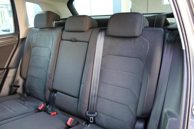 Volkswagen TIGUAN 1.5 TSI ACT Highline LED - Stoelverwarming - Camera