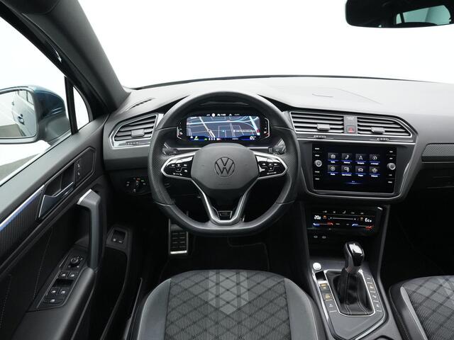 Volkswagen TIGUAN 1.4 TSI eHybrid 245 pk DSG R-Line | Panoramadak | Adaptief onderstel | 360 Camera | IQ Light | Side Assist | Navigatie