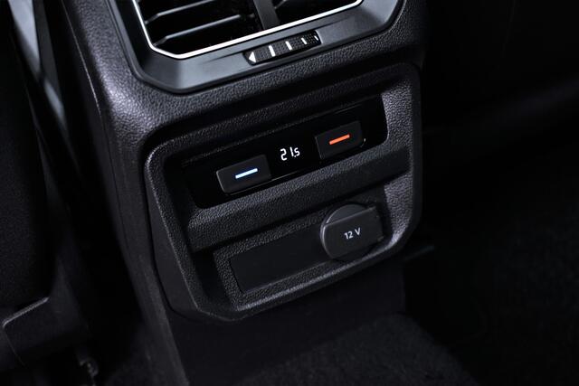 Volkswagen TIGUAN 2.0 TSI 220pk Automaat 4Motion R-Line Org.NL Pano/Virtual/Head-Up/Cameras/Keyless/Trekhaak/Adap-Cruise/Lmv20"