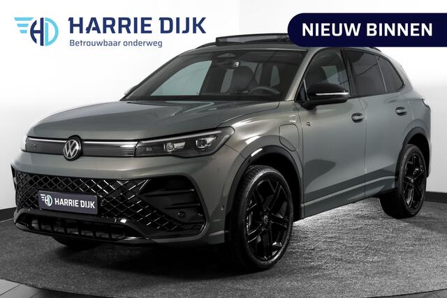 Volkswagen TIGUAN 1.5 eHybrid R-Line Edition 272 PK | Black Style | 15 inch Navi | Elek. Trekhaak | IQ Light | S/K-Panodak | Dig. Cockpit | Adapt. Cruise | Stoel-+Stuurverw. | 360 Camera | NAV + App. Connect | ECC | Elek. Klep | LM 20" | 8590