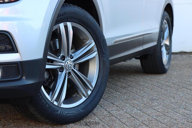Volkswagen TIGUAN 1.5 TSI ACT Comfortline Trekhaak | Sensoren | Carplay