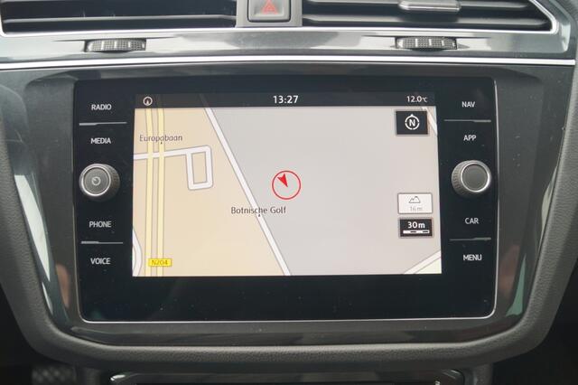 Volkswagen TIGUAN 1.5 TSI 150pk DSG Comfortline Business -LEER-LED-ECC-