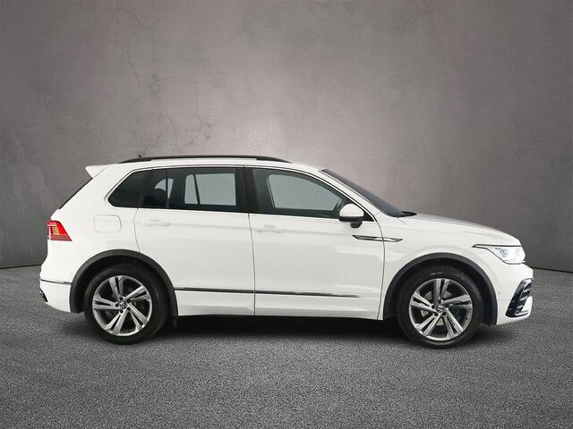 Volkswagen TIGUAN R-Line 1.5 TSI 150pk DSG Automaat Adaptive cruise control, LED matrix koplampen, Achteruitrijcamera, Elektrische achterklep, Navigatie, virtual cockpit, stoelverwarming