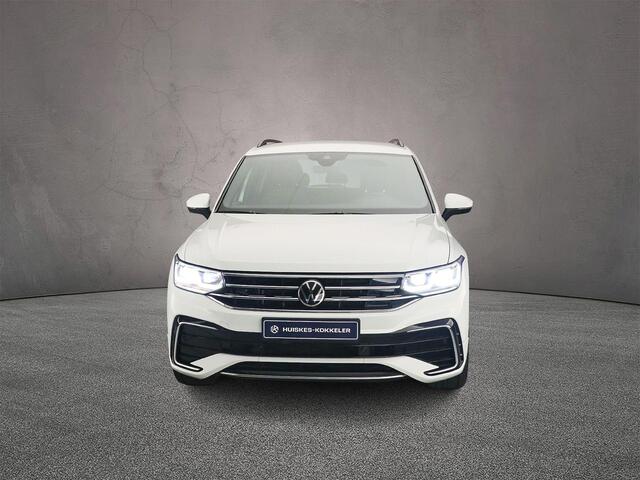 Volkswagen TIGUAN R-Line 1.5 TSI 150pk DSG Automaat Adaptive cruise control, LED matrix koplampen, Achteruitrijcamera, Elektrische achterklep, Navigatie, virtual cockpit, stoelverwarming