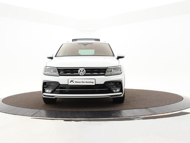 Volkswagen TIGUAN 1.5 TSI 150PK DSG Highline Business R-line · Panoramadak · Trekhaak · 20 inch Suzuka velgen · Stoelverwarming · Apple/Android Carplay ·