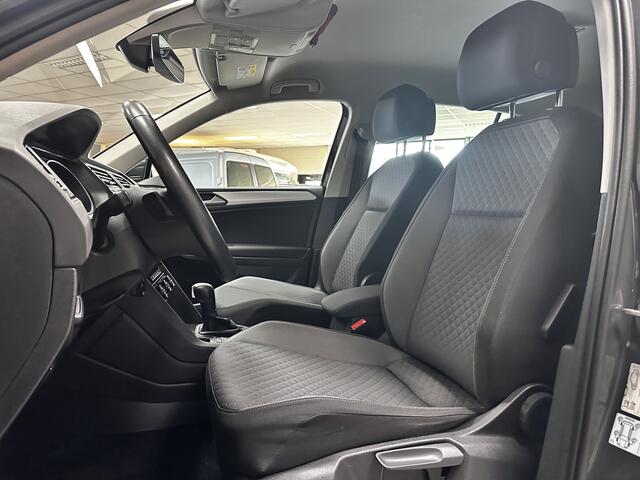 Volkswagen TIGUAN 1.5 TSI ACT Comfortline/ Automaat!/ Camera/ Flippers/ 17''LMV/ Apple+Android/ DAB+/ Clima/ Navi/ Cruise/ Bluetooth/ Multi.LEDER.Stuur/ Elek.pakket/ Isofix/ PDC V+A.