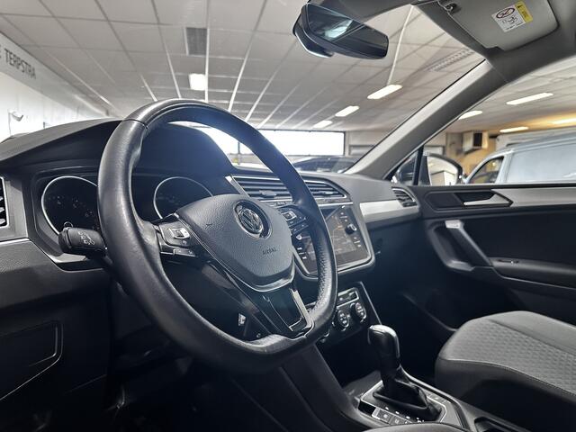 Volkswagen TIGUAN 1.5 TSI ACT Comfortline/ Automaat!/ Camera/ Flippers/ 17''LMV/ Apple+Android/ DAB+/ Clima/ Navi/ Cruise/ Bluetooth/ Multi.LEDER.Stuur/ Elek.pakket/ Isofix/ PDC V+A.