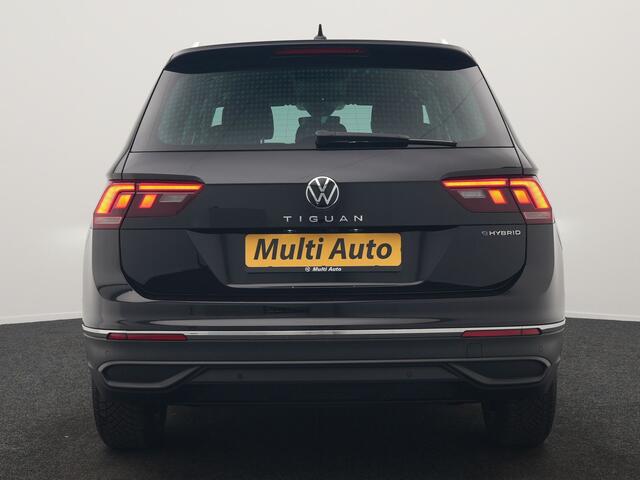 Volkswagen TIGUAN 1.4 TSI eHybrid Active PHEV 245pk Dealer O.H. | Trekhaak Af Fabriek | Adaptive Cruise | 360 Camera | Sportstoelen & Stuur Verwarmd | IQ Light | Keyless | Sfeerverlichting | Apple Carplay | Blis | Navigatie | DAB | Plug In Hybrid |