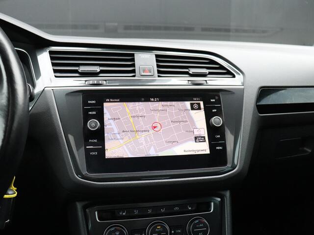 Volkswagen TIGUAN 2.0 TSI 4Motion Highline | DSG | PANO-DAK | TREKHAAK | CAMERA | STOEL/STUURVERW. | CRUISE | NAVI |