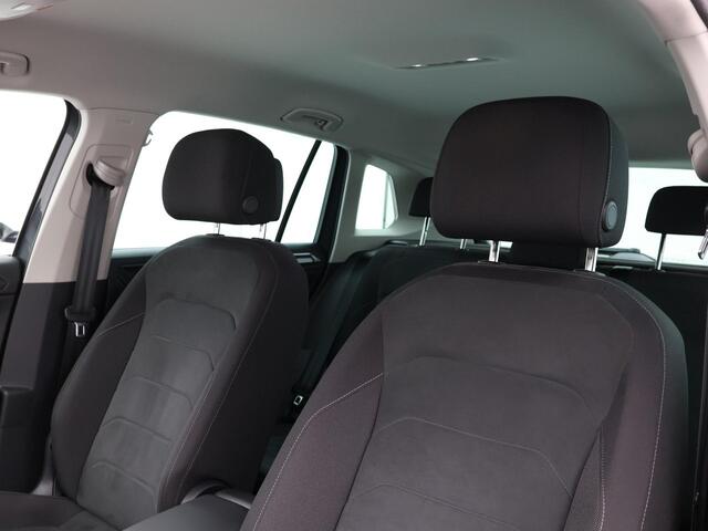 Volkswagen TIGUAN 1.4 TSI eHybrid 245pk DSG Life Business · Camera · Matrix LED · Inklap. Trekhaak · Stuur- & Stoelverwarming + achterbank · Apple/Android Car Play · Elek. Achterklep ·