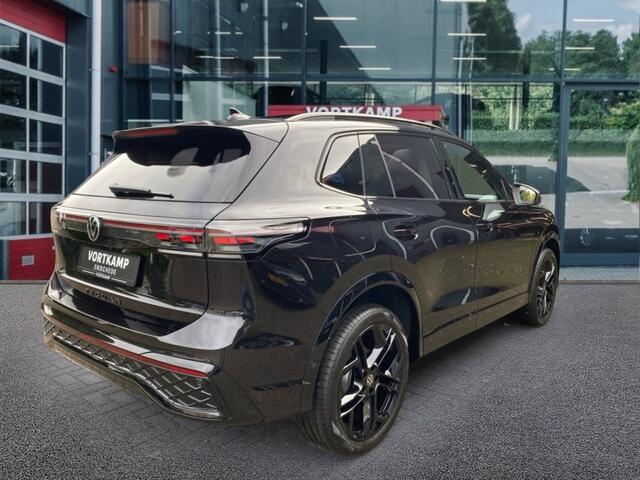 Volkswagen TIGUAN 1.5 eTSI R-LINE PANO-DAK/TREKHAAK/CAMERA/HUD/E-KLEP