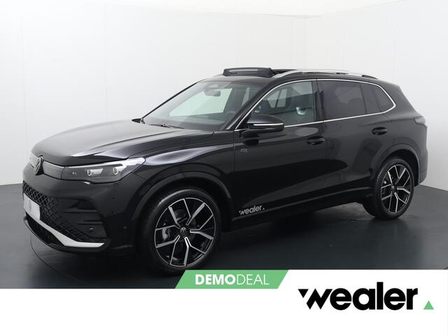 Volkswagen TIGUAN R-Line-Edition 1.5 110 kW / 150 pk eTSI 7 versn. DSG | Trekhaak met wegklapbare kogel | Panoramadak |