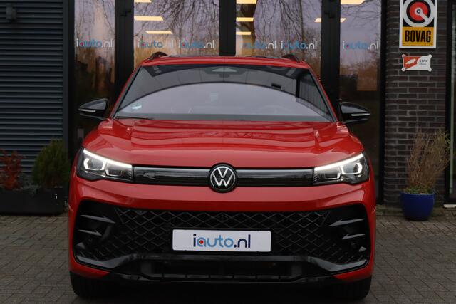Volkswagen TIGUAN 1.5 eHybrid 272pk R-Line Black Style Pano/Leder/IQ.Light HD/360/Headup/HK/Keyless/ACC/DCC/Elek. stoelen/Dodehoek/20"/Trekhaak wegkl.