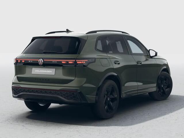 Volkswagen TIGUAN R-Line 1.5 eHybrid 204 PK 6 versn. DSG · Voorstoelen verwarmbaar · Sfeerverlichting · Trekhaak inklapbaar, met elektrische ontgrendeling, incl. aanhangermanoeuvreerhulp Trailer Assist · Prijs is inclusief inruilpremie ·