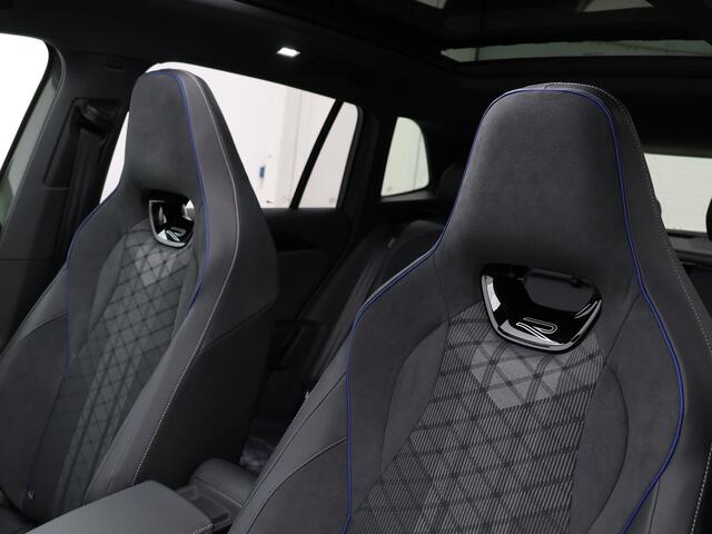 Volkswagen TIGUAN R-Line Edition 1.5 eHybrid 204 PK 6 versn. DSG · Black Style Pakket · Panoramaschuif-kanteldak · Trekhaak inklapbaar, met elektrische ontgrendeling, incl. aanhangermanoeuvreerhulp Trailer Assist · Prijs is inclusief inruilpremie