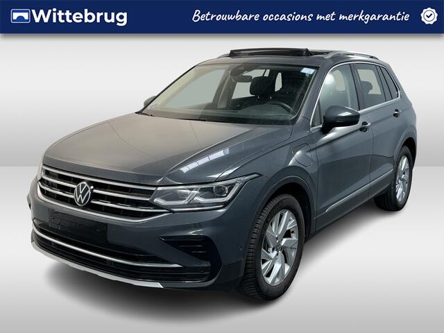 Volkswagen TIGUAN 1.4 TSI eHybrid Elegance / AUTOMAAT/ 245PK/ PANO/ TREKHAAK/ PARK.SENSOR.V+A/ CAMERA/ ELEK.ACHTERKLEP/ ACC/ APP-CONNECT/ DODEHOEK/ KEYLESS/ DIGITAL DASH/ NAVI/ CLIMA/ DAB/ LED/ 18'' LMV