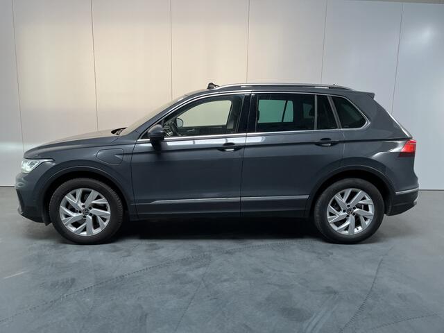 Volkswagen TIGUAN 1.4 TSI eHybrid Elegance / AUTOMAAT/ 245PK/ PANO/ TREKHAAK/ PARK.SENSOR.V+A/ CAMERA/ ELEK.ACHTERKLEP/ ACC/ APP-CONNECT/ DODEHOEK/ KEYLESS/ DIGITAL DASH/ NAVI/ CLIMA/ DAB/ LED/ 18'' LMV