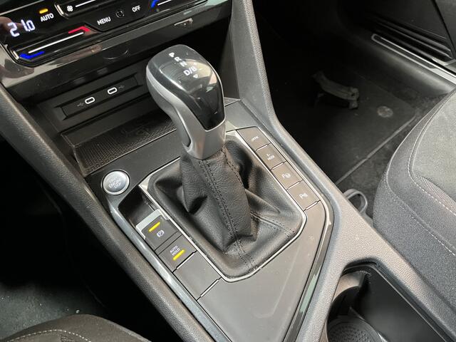 Volkswagen TIGUAN 1.4 TSI eHybrid Elegance / AUTOMAAT/ 245PK/ PANO/ TREKHAAK/ PARK.SENSOR.V+A/ CAMERA/ ELEK.ACHTERKLEP/ ACC/ APP-CONNECT/ DODEHOEK/ KEYLESS/ DIGITAL DASH/ NAVI/ CLIMA/ DAB/ LED/ 18'' LMV