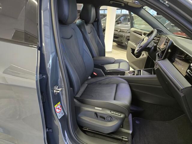 Volkswagen TIGUAN 1.5 TSI e-HYBRID 272 PK R-LINE PANO-DAK/CAMERA/TREKHAAK/HenK/HUD/LEDER/MEMORY