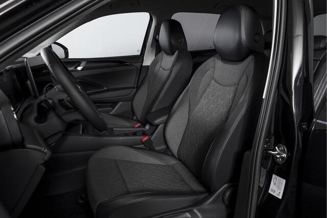 Volkswagen TIGUAN 1.5 eHybrid 204 PK Life | Elek. Trekhaak | Dig. Cockpit | Adapt. Cruise | Stoel-+stuurverw. | PDC | Camera | App. Connect | ECC | LM 18" | 8309