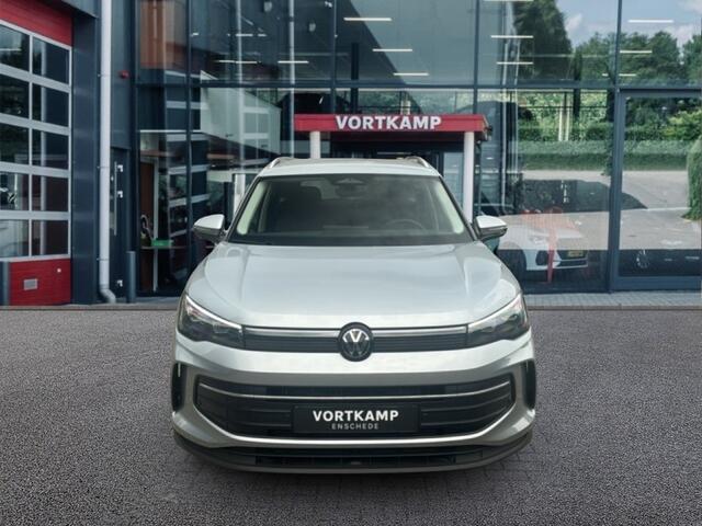Volkswagen TIGUAN 1.5 eTSI LIFE TREKHAAK/ELEK-KLEP/CAMERA/ACC/STOEL+STUURVERW/CARPLAY