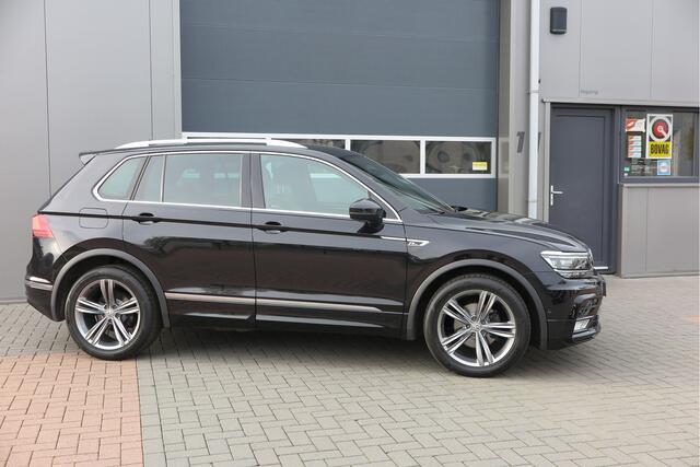 Volkswagen TIGUAN 1.4 TSI 92kw 125pk R-Line Connected Series, Trekhaak afneembaar , Lane assist, Cruise control , Carplay , Navi, PDC, Achteruitrijcamera , LMV. Parkeerassistent . etc