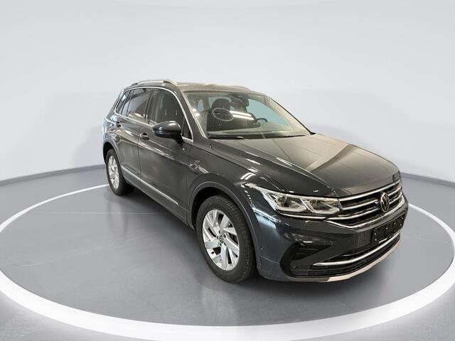 Volkswagen TIGUAN 1.4 TSI eHybrid Elegance · Camera · Apple/Android Car Play · Dodehoek Detectie · Wegklapbare Trekhaak · 18'' Inch · Stuur & Stoelverwarming ·