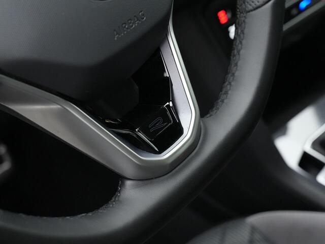 Volkswagen TIGUAN 1.4 TSI eHybrid 245 pk R-Line | Trekhaak | IQ Light | Stuur-/stoelverwarming | Navigatie | Adaptive Cruise