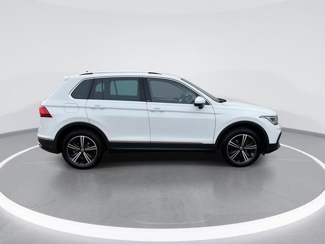 Volkswagen TIGUAN 1.5TSI/150PK Life Business DSG · Navigatie · Apple/Android Car Play · Trekhaak · Camera + Parkeersensoren · Stoelverwarming · 18'' velgen ·