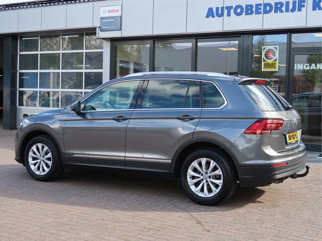 Volkswagen TIGUAN 1.4 TSI Connected Series | Trekhaak | Navigatie |