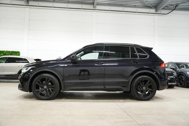 Volkswagen TIGUAN 1.5 TSI R-Line * Trekhaak - Virtual - Camera - Black Style - IQ Light - ACC - Sfeer - 1e Eig *