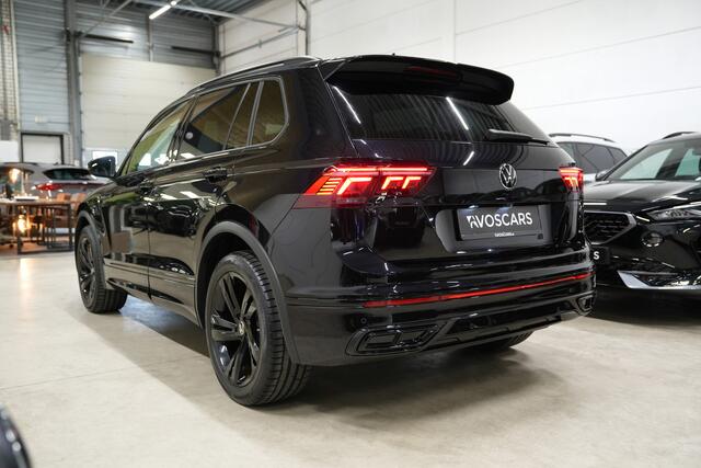 Volkswagen TIGUAN 1.5 TSI R-Line * Trekhaak - Virtual - Camera - Black Style - IQ Light - ACC - Sfeer - 1e Eig *