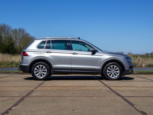 Volkswagen TIGUAN 2.0 TDI Comfortline Business Lane assist LED Pano