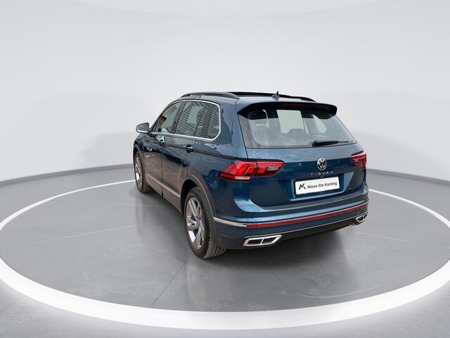Volkswagen TIGUAN 1.5 TSI 150PK R-Line DSG automaat · Panoramadak · Harman Kardon sound · Apple/Android Car Play · Camera + Parkeersensoren · Stoelverwarming ·