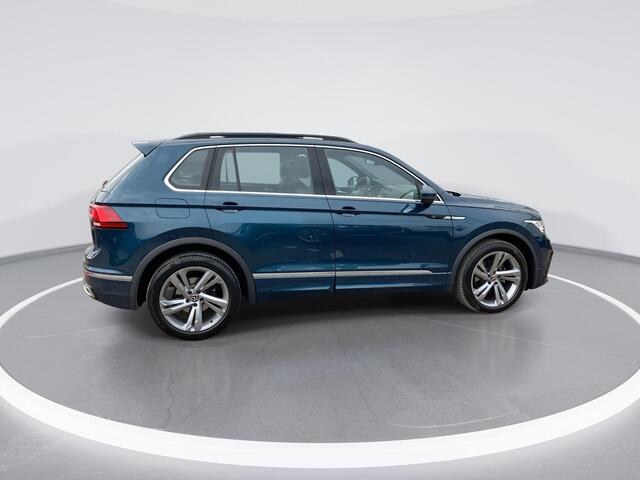 Volkswagen TIGUAN 1.5 TSI 150PK R-Line DSG automaat · Panoramadak · Harman Kardon sound · Apple/Android Car Play · Camera + Parkeersensoren · Stoelverwarming ·