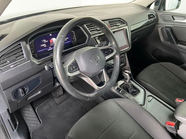 Volkswagen TIGUAN 1.5 TSI R-Line. Trekhaak!