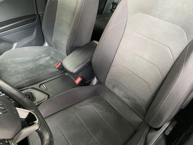 Volkswagen TIGUAN 1.5 TSI R-Line. Trekhaak!