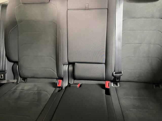 Volkswagen TIGUAN 1.5 TSI R-Line. Trekhaak!