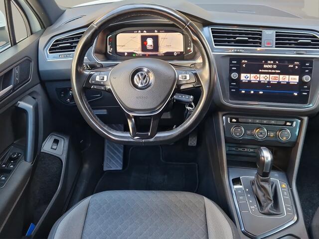 Volkswagen TIGUAN 1.5 TSI R-Line Trekhaak - NL Auto - Virtual Cockpit - Automaat