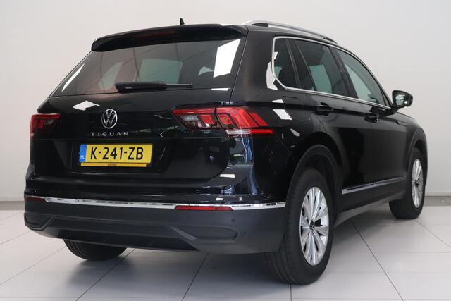 Volkswagen TIGUAN 1.5 TSI Life Business | Adaptieve cruise | Matrix LED | Elektr achterklep | Navigatie |