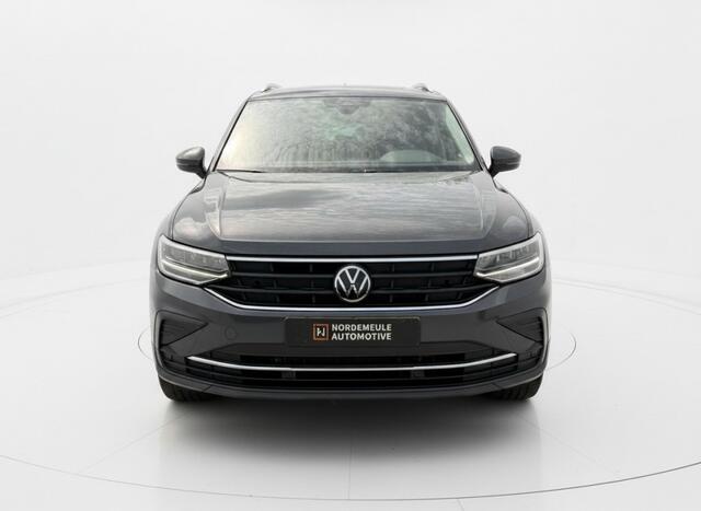 Volkswagen TIGUAN 1.5 TSI LIFE CRUISE, NAVI, PDC