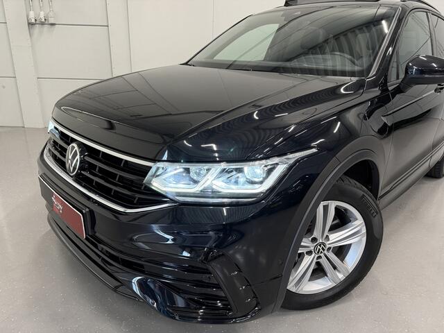 Volkswagen TIGUAN 1.4 TSI eHybrid 3xR-Line PANO/TREKHAAK/HEAD-UP/IQ-LIGHT/ACC/SFEER/VIRTUAL/CARPLAY/CAMERA/KEYLESS/PARK-ASSIST/PRIVACY/DESIGN-PAKKET BLACK STYLE/VOLLEDIG VW DEALER HISTORIE