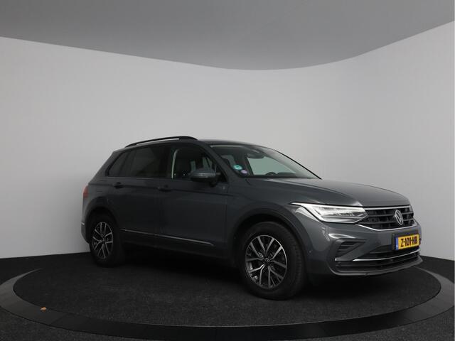 Volkswagen TIGUAN 1.5 TSI Life Business | Lederen bekleding | Elektrische stoelen | 360 graden camera | Navigatie |