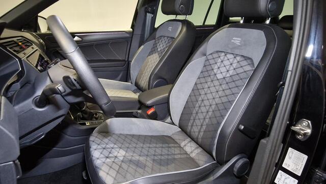 Volkswagen TIGUAN 1.5 TSI R-Line Business | Panoramadak | Trekhaak |