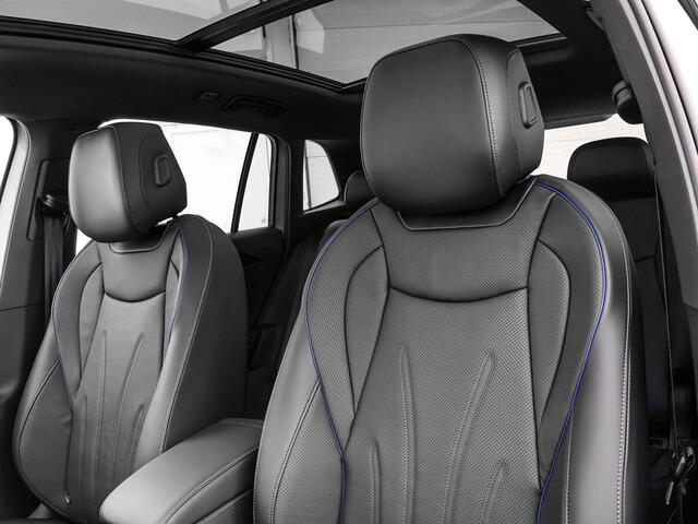 Volkswagen TIGUAN R-Line Edition 1.5 eHybrid 272 PK 6 versn. DSG · Black Style Pakket · Comfort Pakket Plus · Interieur Style Pakket · Soundsysteem 'Harman Kardon' · Prijs is incl. inruilpremie