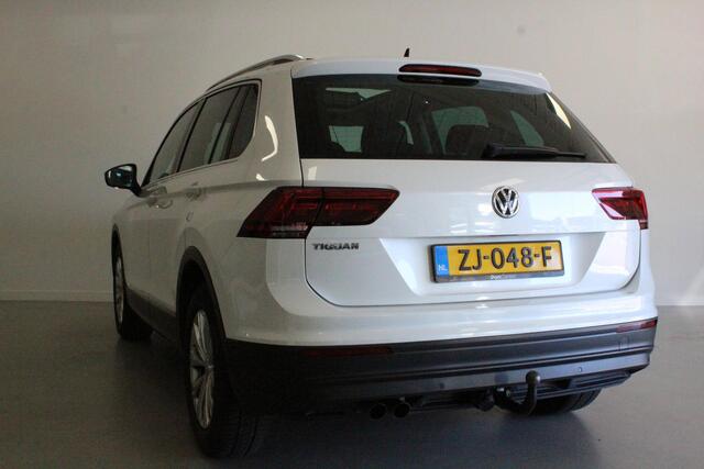 Volkswagen TIGUAN 1.5 TSI Comfortline Business | PANO-DAK | ACC | AFN-TRHAAK | CARPLAY | STOEL-VERW | DAB | 17'LMV | PDC |